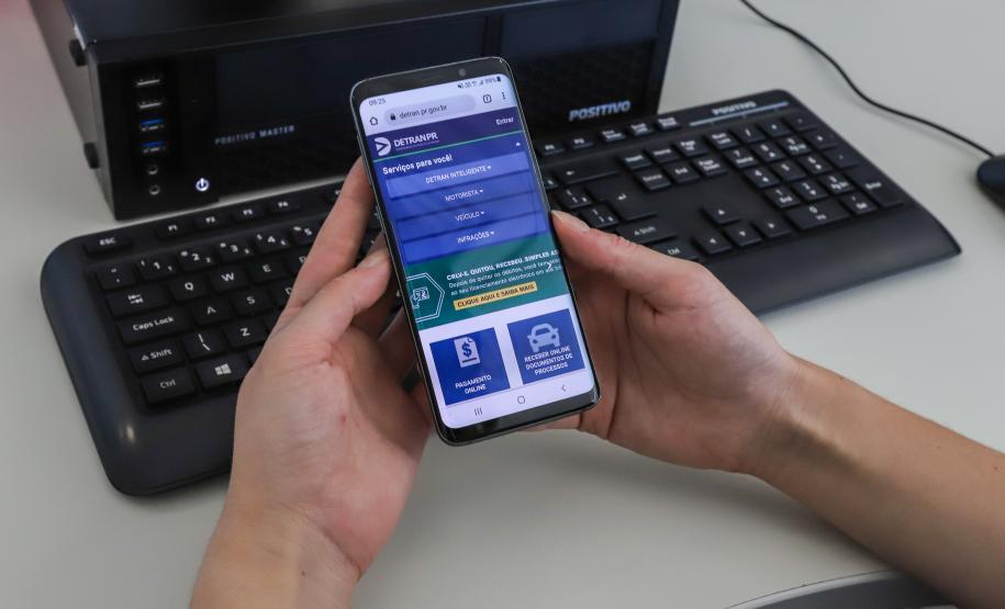 Com Descomplica, Paraná avança na desburocratização dos serviços públicos em diversas áreas